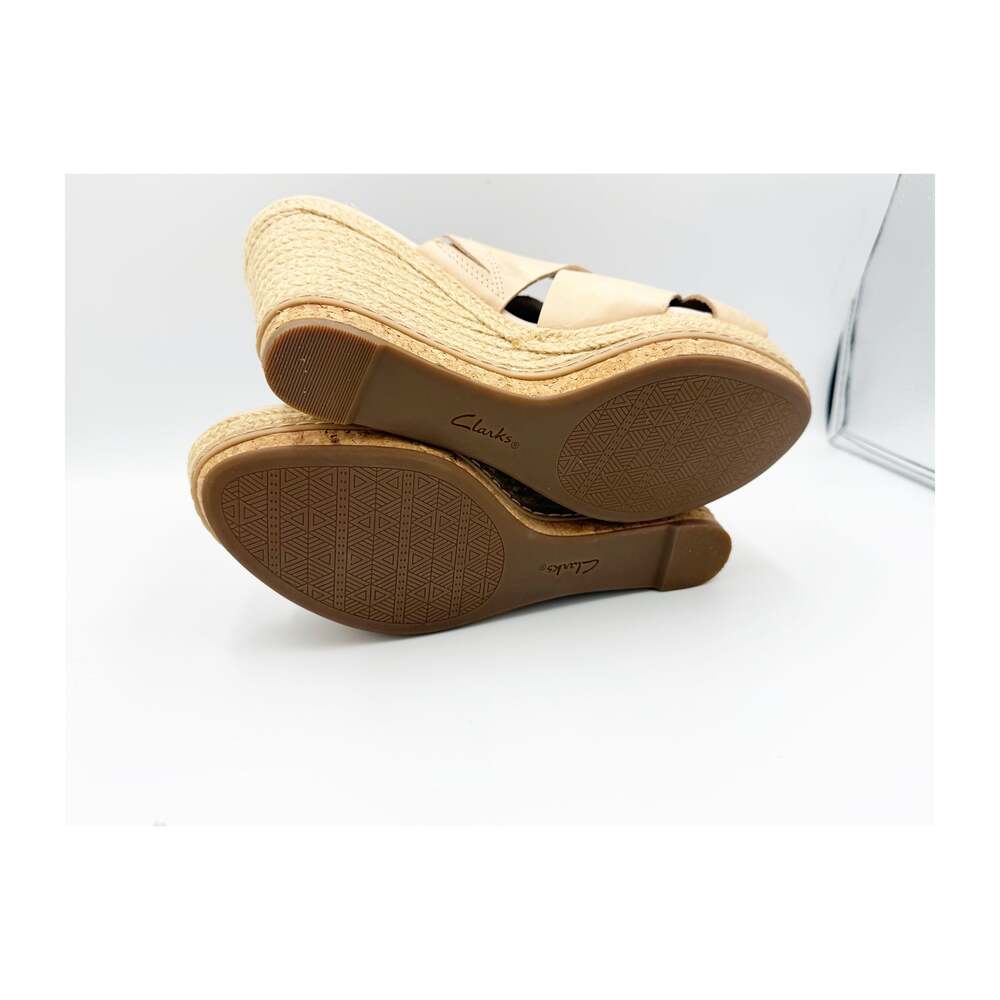 Clarks - Picture 5 of 7